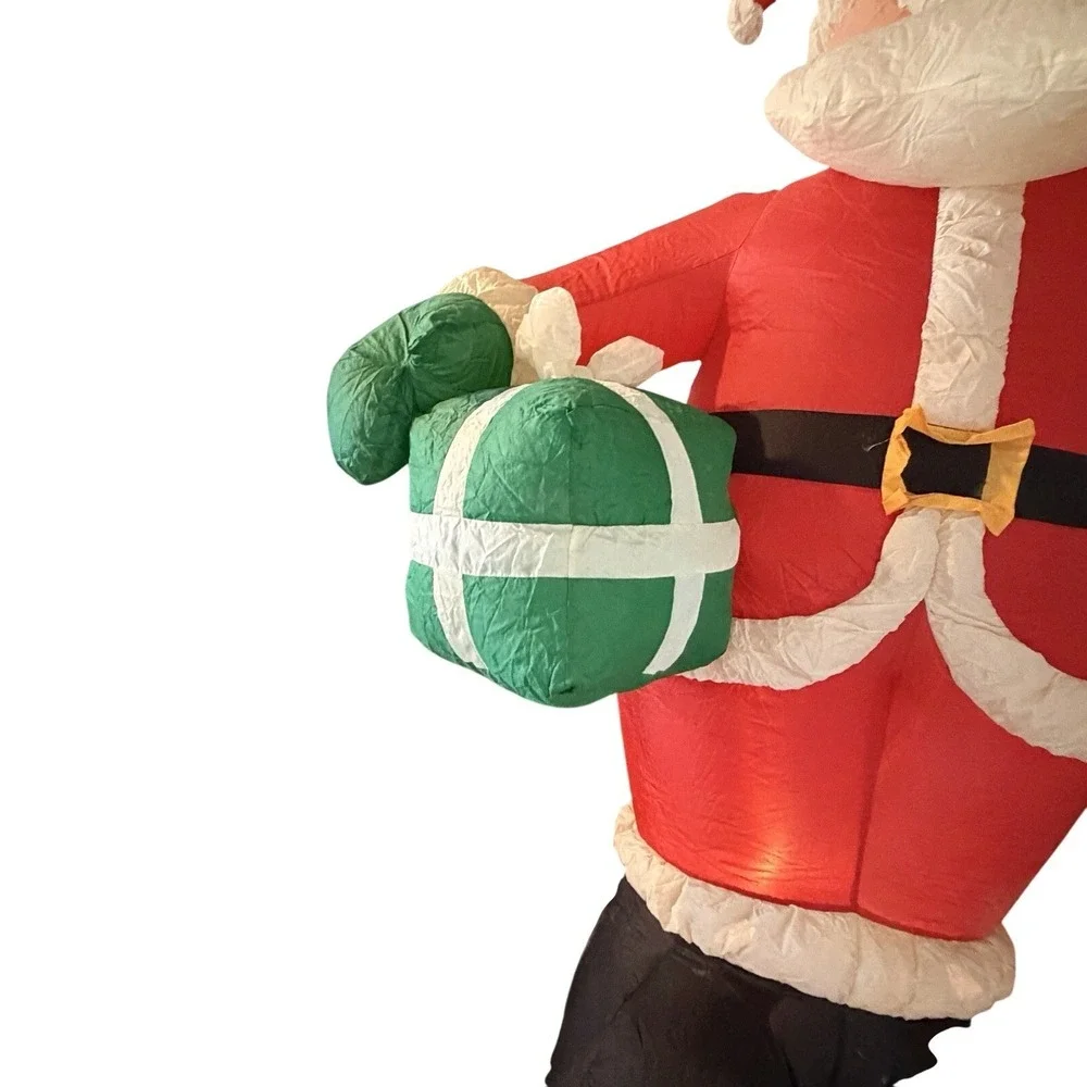 Gemmy Airblown 8 Ft Santa With Present Inflatable Lights Up w/ Box Tested